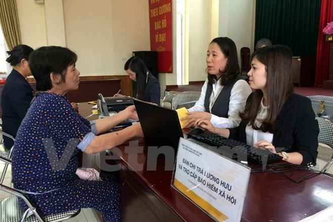 Các phương án tăng tuổi nghỉ hữu vẫn chưa cụ thể về lộ trình, đối tượng. (Ảnh: PV/Vietnam+) Đại biểu Quốc hội: Phương án tăng tuổi nghỉ hưu vẫn còn chung chung ảnh 1