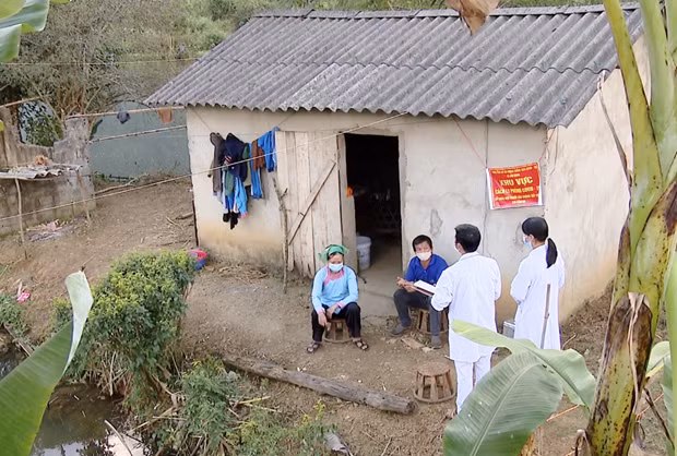 Nâng cao năng lực y tế cơ sở: Cần cơ chế luân chuyển và tăng thu nhập ảnh 2