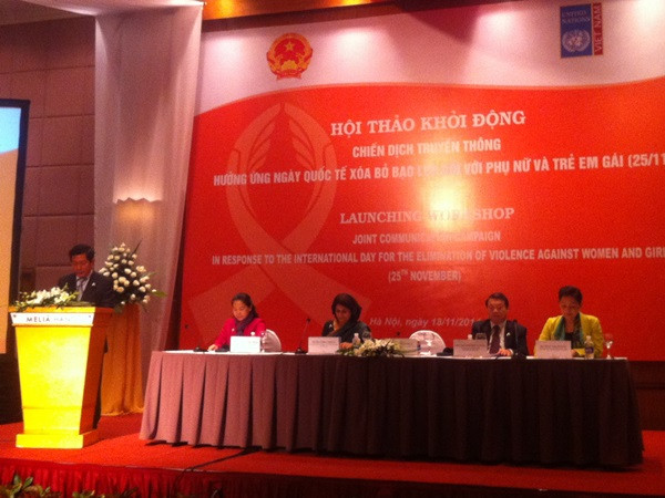 Khởi động chiến dịch xóa bỏ bạo lực với phụ nữ và trẻ em gái ảnh 1
