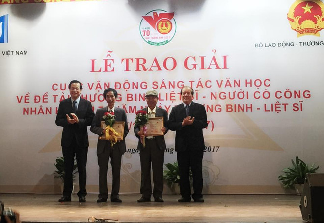 Trao giải 38 tác phẩm văn học viết về đề tài Thương binh-Liệt sỹ ảnh 1