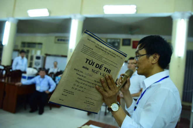 Các sỹ tử hồi hộp với môn Ngữ Văn của kỳ thi tốt nghiệp THPT ảnh 5
