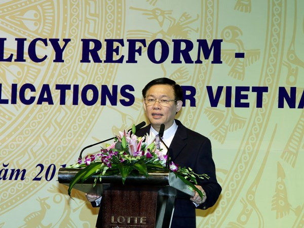 Nhìn lại 16 lần điều chỉnh tăng lương: Tác động đòn bẩy vẫn hạn chế ảnh 2