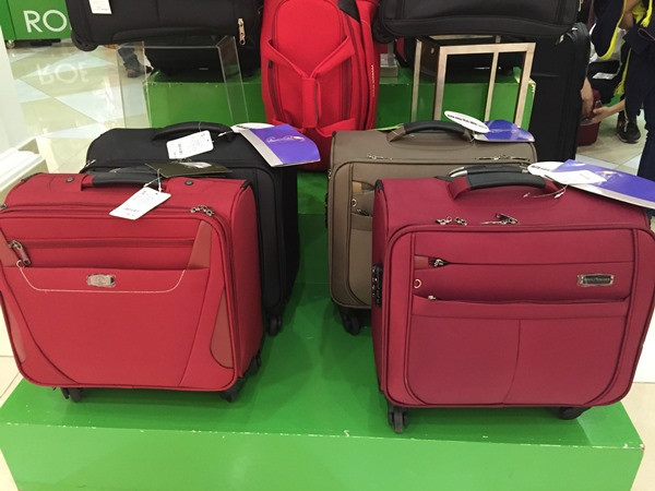Thị trường vali kéo bắt đầu "đắt khách" trước mùa du lịch ảnh 2