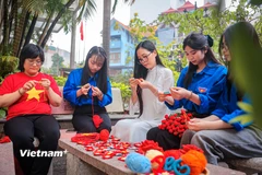 Tuổi trẻ Thủ đô lan tỏa tình yêu nước qua sản phẩm thủ công 
