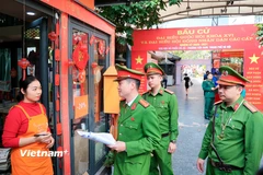 Chủ động triển khai nhiều phương án bảo đảm an ninh an ninh, an toàn trong ngày bầu cử. (Ảnh: Vietnam+)