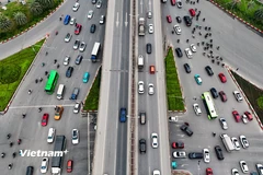 Giao thông Hà Nội thông thoáng bất ngờ trong ngày làm việc đầu tiên sau kỳ nghỉ Tết
