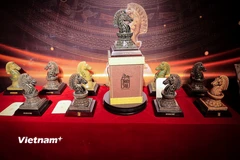 "Viên mãn đại thành"- Bộ sưu tập tượng linh vật ngựa hút khách dịp Tết 2026