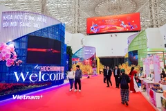 Tại Hội chợ Mùa Xuân, Thành phố Hồ Chí Minh giới thiệu các hoạt động du lịch gắn liền với thương mại, dịch vụ. (Ảnh: PV/Vietnam+)