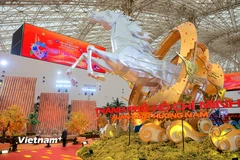 Các chương trình văn hóa-nghệ thuật, có thể nói là “linh hồn” của Hội chợ Mùa Xuân. (Ảnh: PV/Vietnam+)