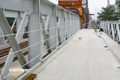 Cây cầu "chứng nhân lịch sử" của Thủ đô dần xuất hiện diện mạo mới 