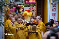 Xá lợi Phật được tôn trí tại chùa Quán Sứ từ ngày 13/5 đến 16/5. (Ảnh: Hoài Nam/Vietnam+)