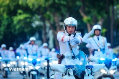 Mãn nhãn màn trình diễn môtô dẫn đoàn của lực lượng công an Việt Nam 