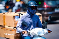 Cơ quan khí tượng dự báo, đợt nắng nóng gay gắt ở Hà Nội có khả năng kéo dài đến ngày 27/5, ngày 28/5 nắng nóng dịu dần. (Ảnh: Hoài Nam/Vietnam+)