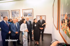 Triển lãm ảnh nhìn lại hành trình 5 thập kỷ quan hệ ngoại giao Việt Nam-Thái Lan