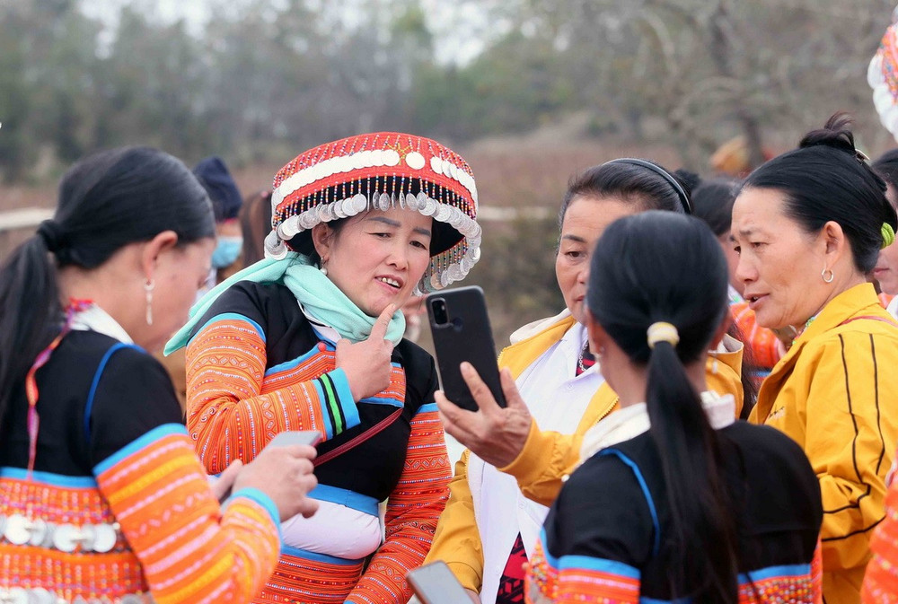 Đồng bào dân tộc Mông ở Sơn La rộn ràng vui Xuân đón Tết | Vietnam+  (VietnamPlus)