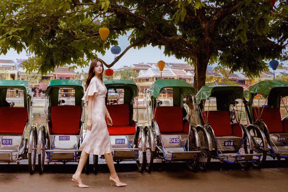 Sau danh hiệu Hoa hậu Việt Nam 2018, Trần Tiểu Vy hiện đã có những bước tiến đáng kể trong cả sự nghiệp lẫn cuộc sống. Cô liên tục thử sức ở những lĩnh vực mới để khám phá và hoàn thiện bản thân.