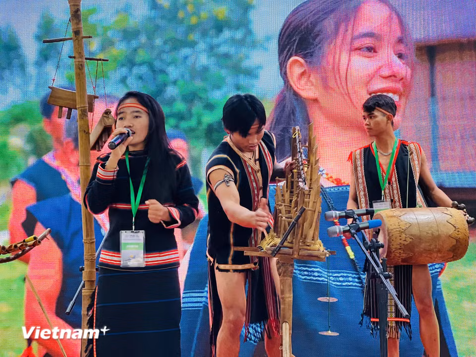 Theo lãnh đạo tỉnh Gia Lai, Năm Du lịch Quốc gia 2026 sẽ mang đến trải nghiệm trọn vẹn từ không gian văn hóa cồng chiêng Tây Nguyên đến vẻ đẹp biển đảo miền Trung trong một hành trình duy nhất. Gia Lai cam kết đồng hành và tạo điều kiện tốt nhất để các doanh nghiệp cùng phát triển bền vững. (Ảnh: PV/Vietnam+)