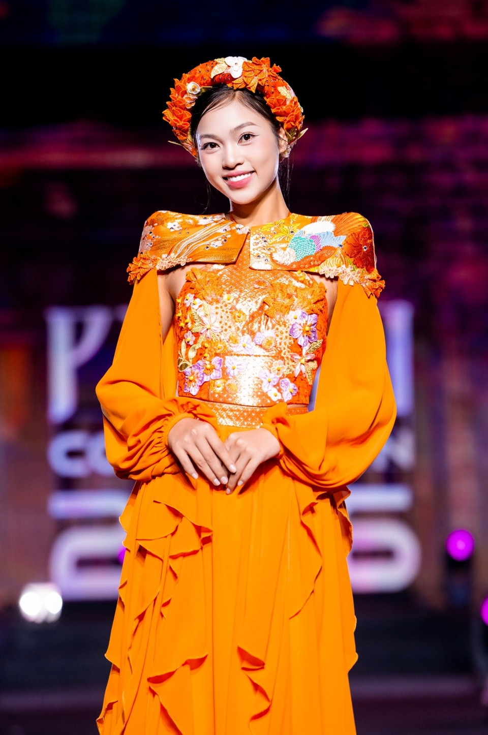 Một thiết kế trong bộ sưu tập của Cao Minh Tiến. (Ảnh: CTV/Vietnam+)