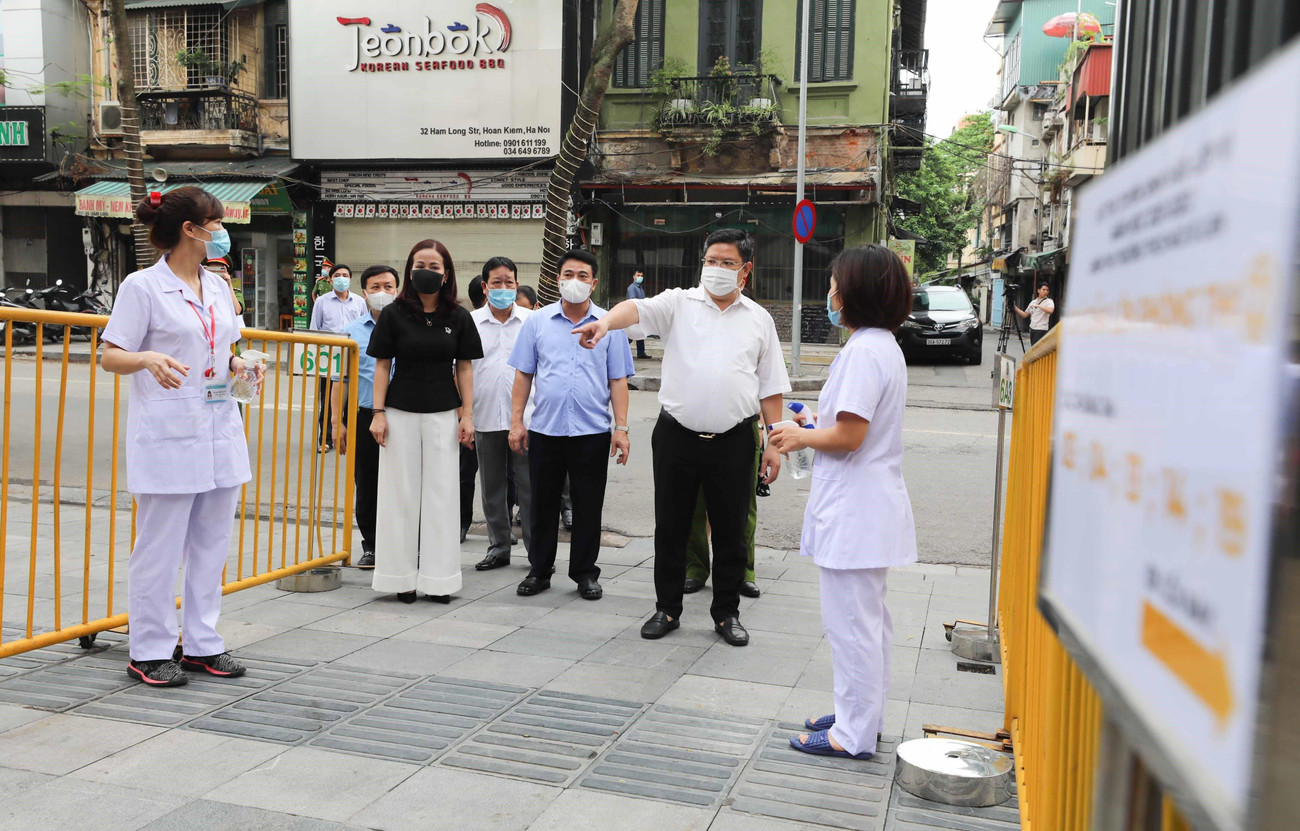 [Infographics] Thi vào lớp 10 tại Hà Nội: Có 35 thí sinh là F1, F2 ảnh 1