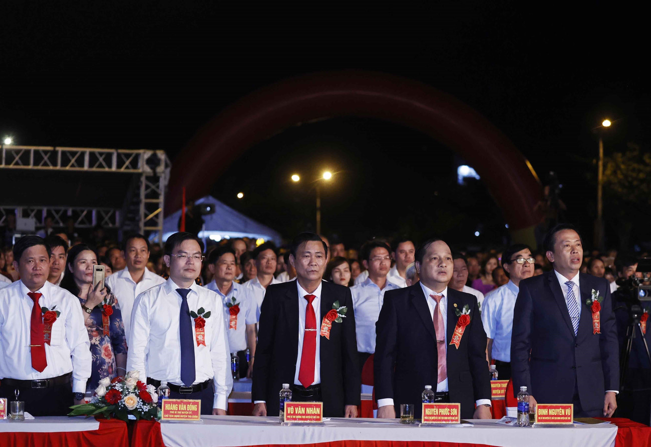 [Photo] Chủ tịch nước dự lễ Kỷ niệm 50 năm chiến thắng Cấm Dơi ảnh 11