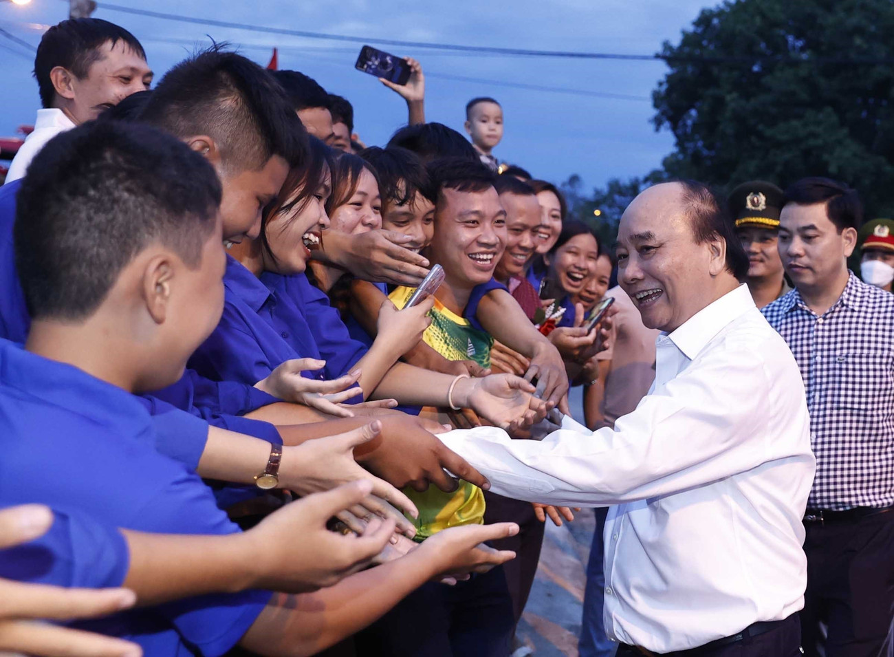 [Photo] Chủ tịch nước dự lễ Kỷ niệm 50 năm chiến thắng Cấm Dơi ảnh 5