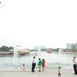 Hồ điều hòa Ngọc Thụy, Gia Lâm. (Ảnh: Mạnh Khánh/TTXVN)