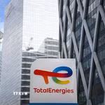 Biển hiệu TotalEnergies. (Ảnh: TTXVN)