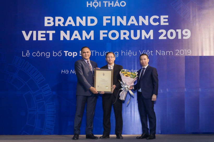 MobiFone đứng thứ 6 trong Top 50 thương hiệu giá trị nhất Việt Nam 2019. (Ảnh: MobiFone)