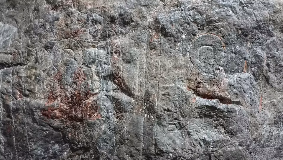 Bộ sưu tập tranh khắc ma nhai 18 vị La Hán không chỉ là minh chứng sống động về nghệ thuật chạm khắc đá mà còn phản ánh chiều sâu văn hóa, tín ngưỡng Phật giáo của vùng đất Cố đô. (Ảnh: Thùy Dung/TTXVN)