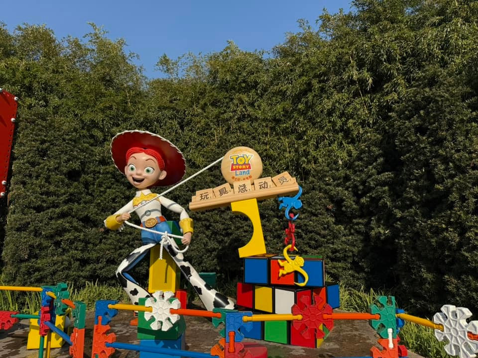 Du khách đến đây có thể ngắm lại những cảnh phim nổi bật nhất của hãng Disney. (Ảnh: Anh Quang/Vietnam+)