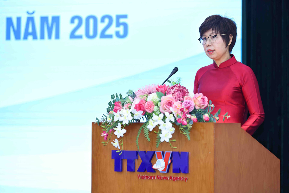 Tổng giám đốc Thông tấn xã Việt Nam Vũ Việt Trang tổng kết thi đua khen thưởng năm 2024 và phát động phong trào thi đua năm 2025. (Ảnh: Minh Đức/TTXVN)