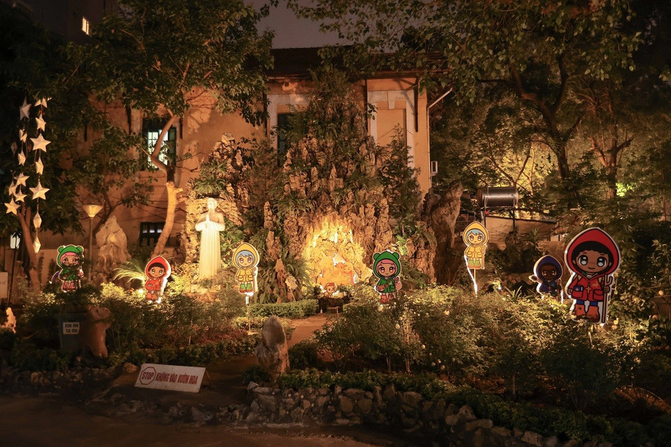 Nhà thờ Cửa Bắc trang hoàng đón Giáng sinh 2024. (Ảnh: Hoàng Hiếu/TTXVN)