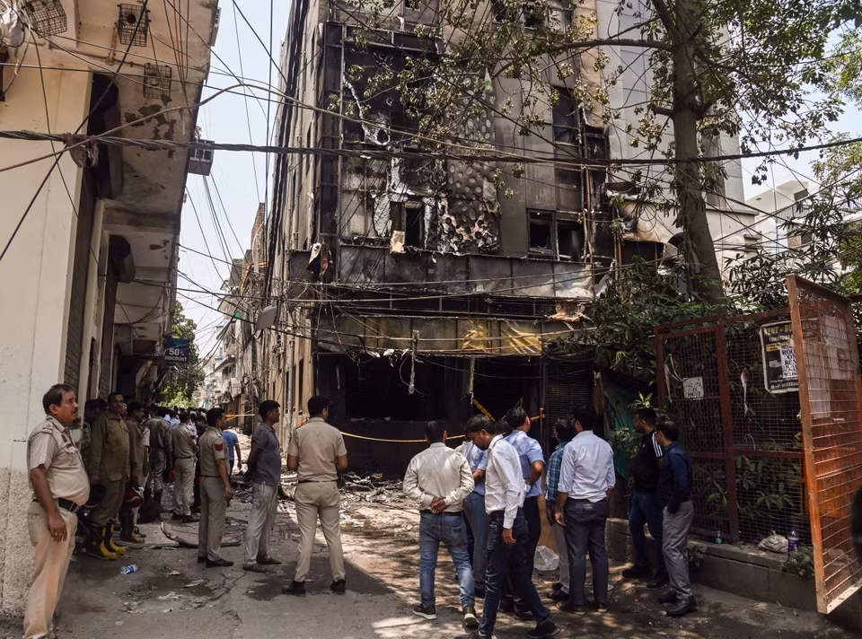Ngày 3/6/2026, hỏa hoạn đã xảy ra tại một khách sạn ở thủ đô New Delhi của Ấn Độ khiến 21 người thiệt mạng, trong đó có ít nhất 18 nạn nhân là người nước ngoài. Ngoài các nạn nhân thiệt mạng còn có 40 người bị thương và đã được đưa đến các bệnh viện gần đó để điều trị. (Ảnh: THX/TTXVN)