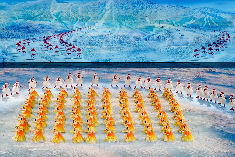 Lễ bế mạc Á vận hội mùa Đông lần thứ 9 ở thành phố Cáp Nhĩ Tân, tỉnh Hắc Long Giang, Đông Bắc Trung Quốc ngày 14/2/2025. (Ảnh: THX/TTXVN)