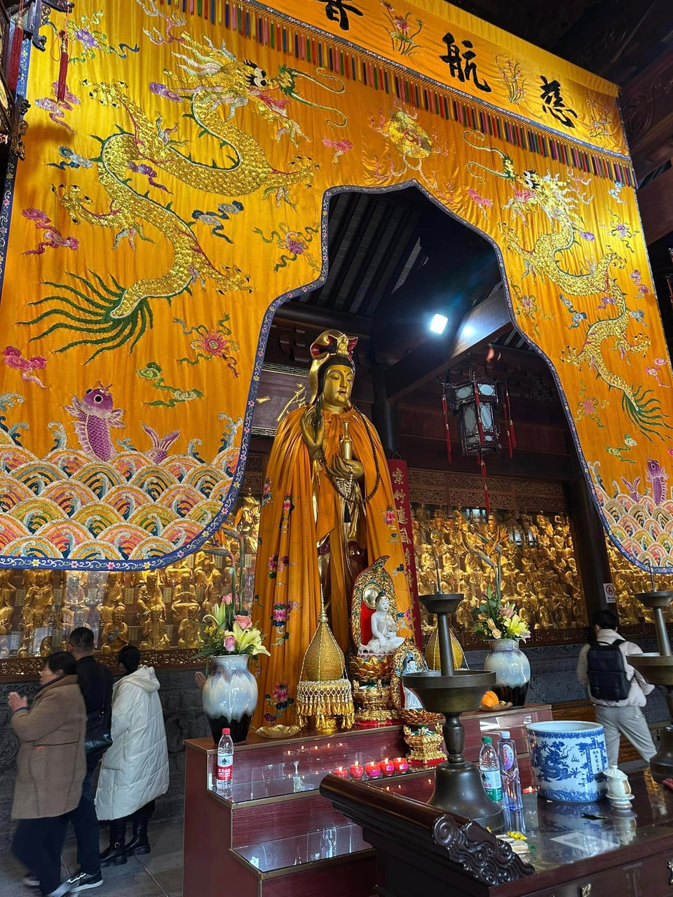 Tượng Phật chùa Hàn Sơn được coi là rất linh thiêng. ( Anh Quang/Vietnam+)