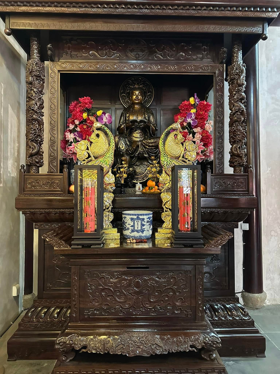 Tượng bên trong chùa. ( Anh Quang/Vietnam+)