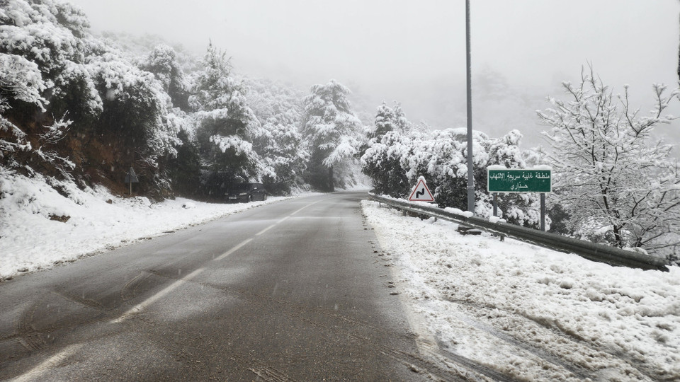 Đường lên thị trấn dài khoảng 25 km. (Ảnh: Mạnh Hùng/TTXVN)