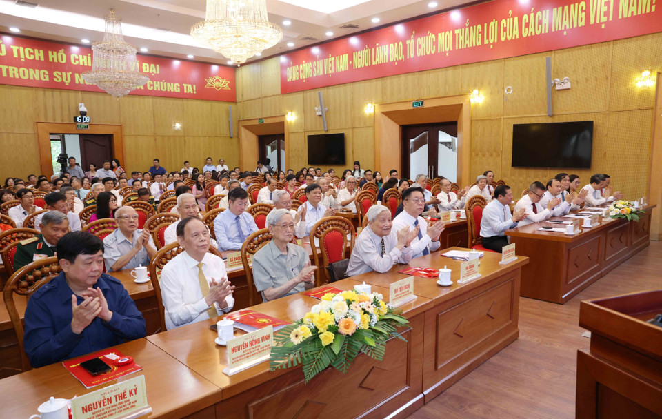 Đại biểu tham dự Gặp mặt, tuyên dương Người làm báo tiêu biểu nhân Kỷ niệm 100 năm Ngày Báo chí Cách mạng Việt Nam. (Ảnh: Phương Hoa /TTXVN)