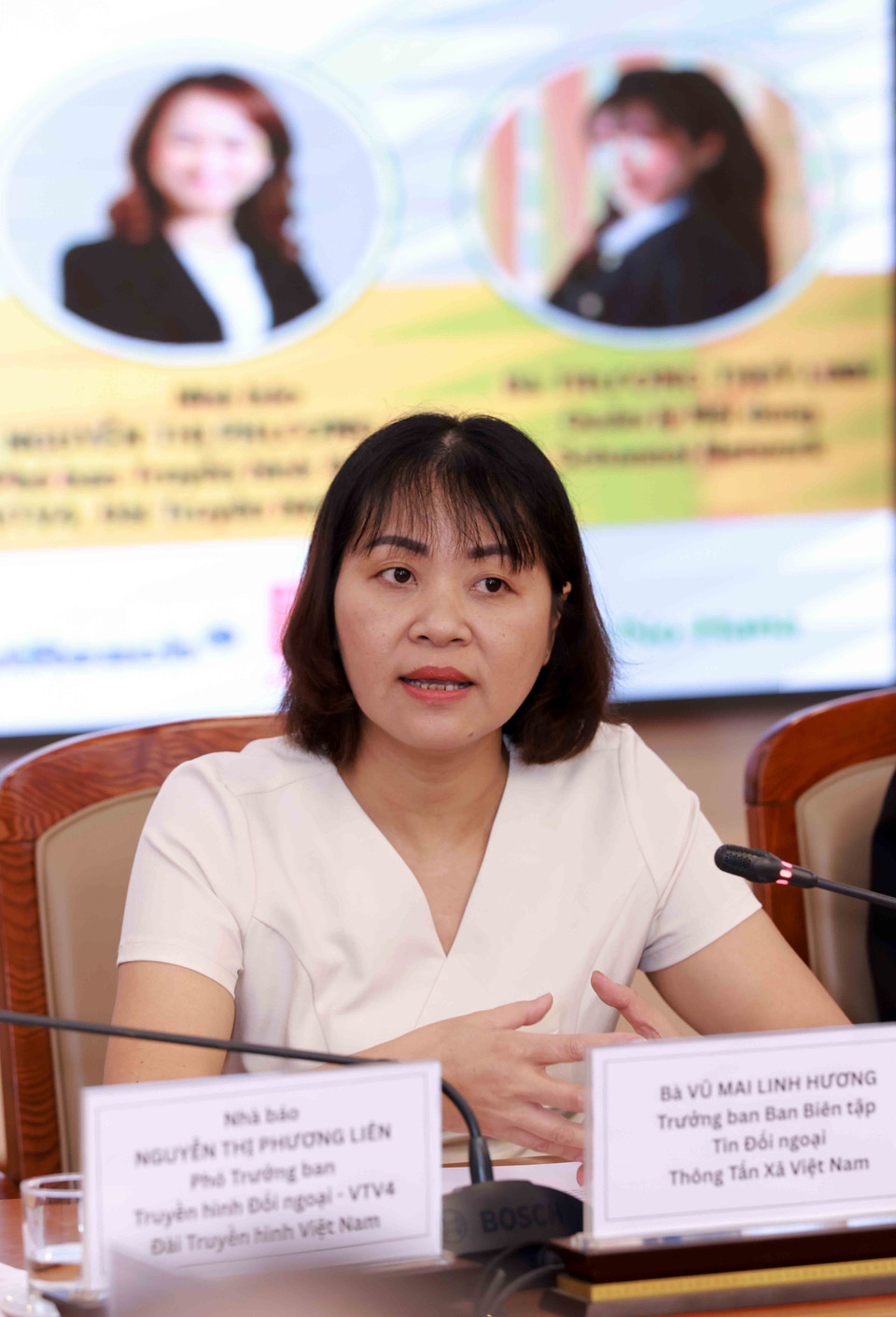 Bà Vũ Mai Linh Hương, Trưởng Ban biên tập tin đối ngoại (TTXVN) phát biểu. (Ảnh: TTXVN)