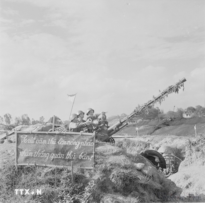 Bộ đội cao xạ Hà Bắc không ngừng luyện tập, nâng cao sức mạnh chiến đấu, quyết tâm bắn rơi tại chỗ nhiều máy bay Mỹ ngay từ loạt đạn đầu. (Ảnh: Văn Thượng/TTXVN)