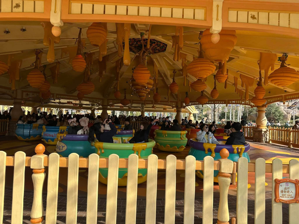 Trò chơi tái hiện lại những khung cảnh quen thuộc trong bộ phim hoạt hình kinh điển của Disney, Winnie The Pooh. (Ảnh: Anh Quang/Vietnam+)