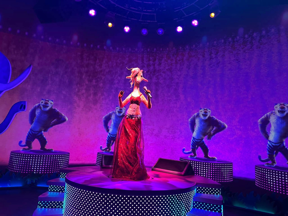 Các trò chơi tái hiện lại những khung cảnh quen thuộc trong các bộ phim hoạt hình kinh điển của Disney mang đến cho bạn cơ hội sống lại những giấc mơ thời thơ ấu. (Ảnh: Anh Quang/Vietnam+)