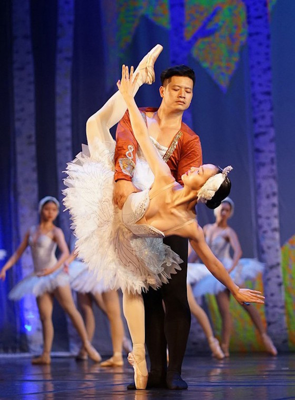 ‘Thiên nga’ Nguyễn Thu Huệ và giấc mơ nâng tầm ballet Việt ảnh 2