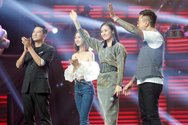 Xuất hiện cô gái khiến Tuấn Hưng hứa tự lái xe đưa đi biểu diễn ảnh 1