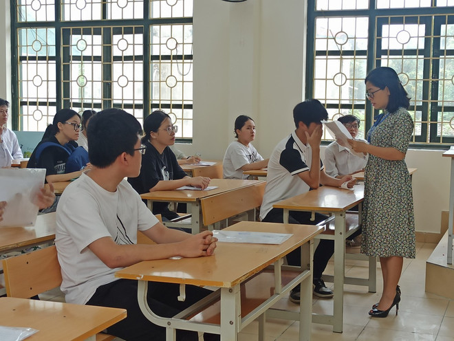 Gợi ý đáp án đề thi môn Ngoại ngữ Kỳ thi Tốt nghiệp THPT ảnh 1