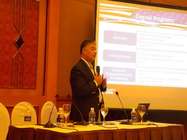 Hơn 40 trường tham dự triển lãm du học Mỹ lần đầu tiên tại Hà Nội ảnh 4