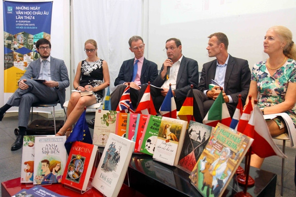 Tái hiện hình ảnh Johnny Cash ở “Những ngày văn học châu Âu 2015” ảnh 2