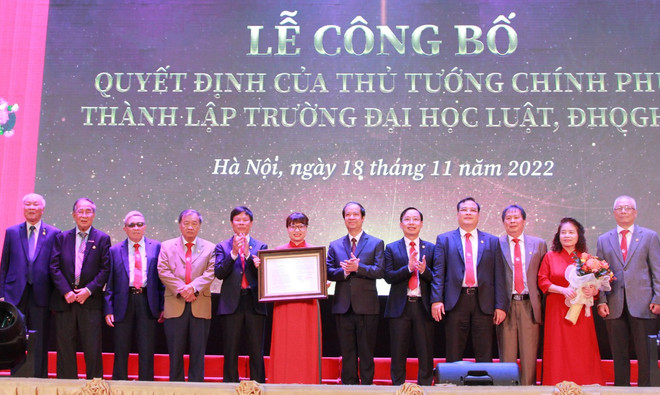 Công bố quyết định thành lập Đại học Luật, Đại học Quốc gia Hà Nội ảnh 1