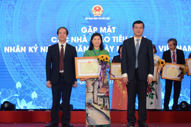 Bộ trưởng Bộ GD-ĐT: “Không thể chỉ ngồi than vãn về sự tụt hậu" ảnh 3