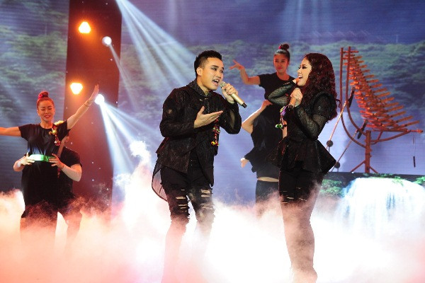 Cặp đôi hoàn hảo 2014: Câu chuyện "Chiếc khăn Piêu” đăng quang ảnh 2